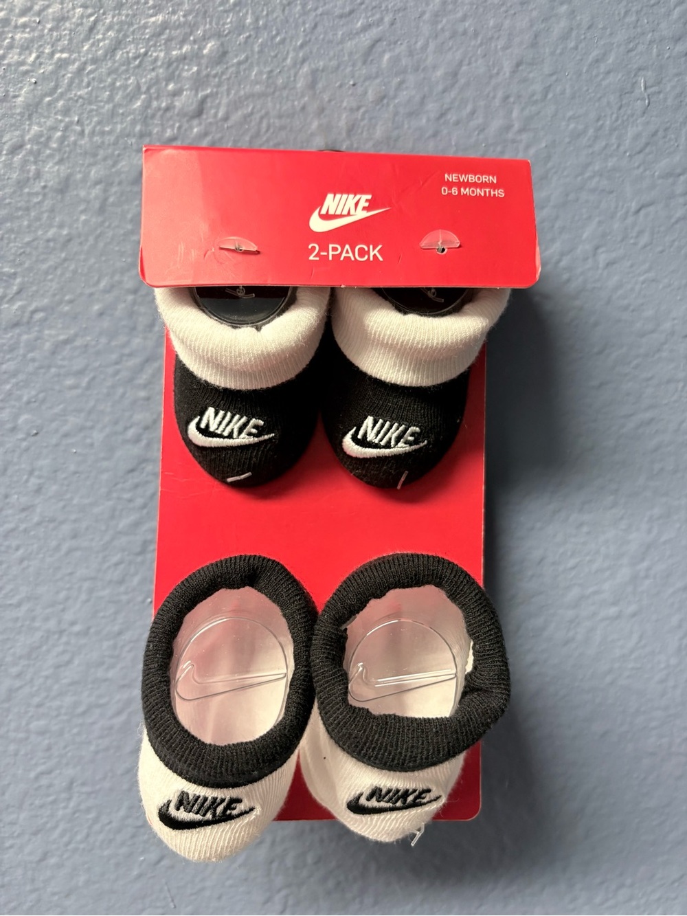Nike Black & White Baby 2-Pack Sock Shoes